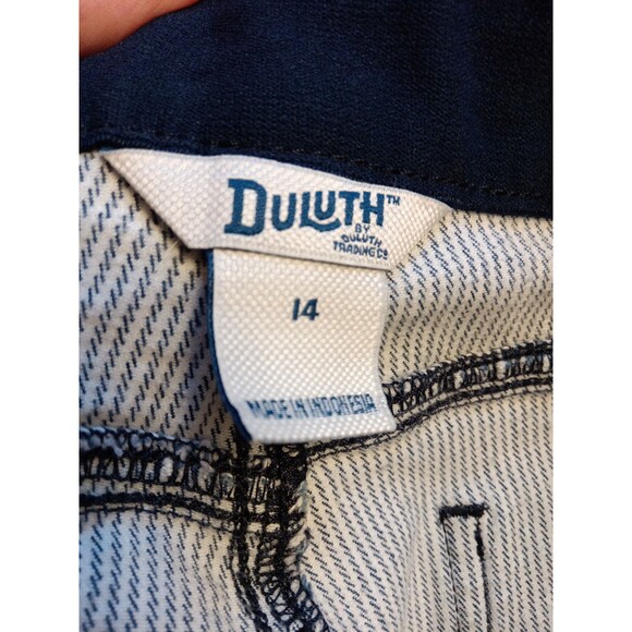 Women’s Duluth Trading Co. Shorts Size 14 Blue White Striped Carpenter Pockets - Picture 4 of 4